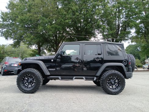 Used 2014 Jeep Wrangler Unlimited Rubicon image 1