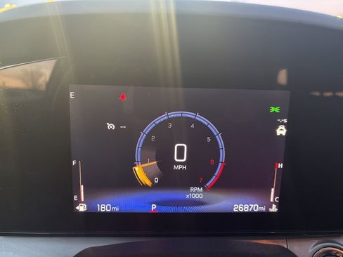 Used 2025 Chevrolet Trax LT image 10