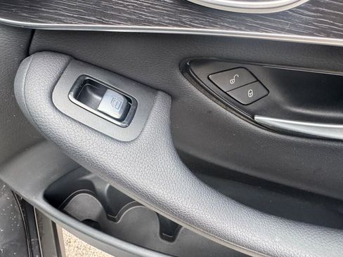 Certified 2022 Mercedes-Benz GLC 300 GLC 300 image 24