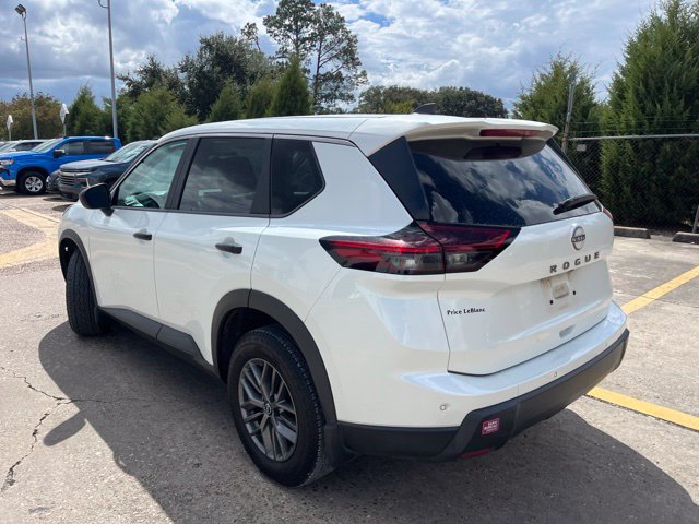 Used 2024 Nissan Rogue S FWD image 6
