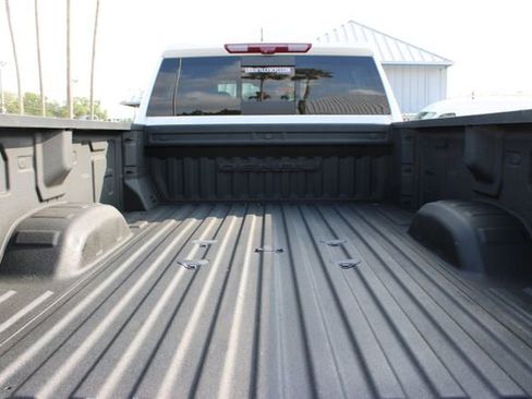 Used 2024 GMC Sierra 3500 Denali Ultimate AWD/4WD image 10
