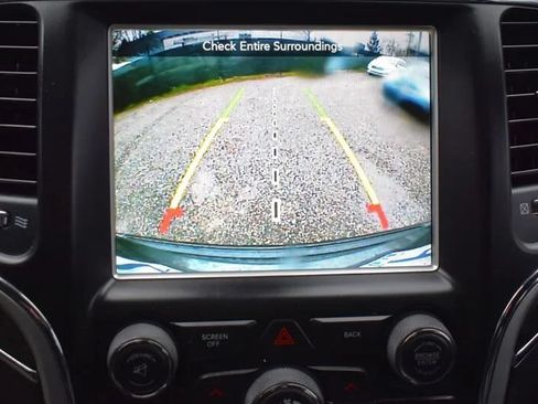 Used 2015 Jeep Grand Cherokee High Altitude AWD/4WD image 19