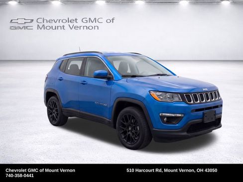 Used 2019 Jeep Compass Latitude w/ Cold Weather Group AWD/4WD image 2