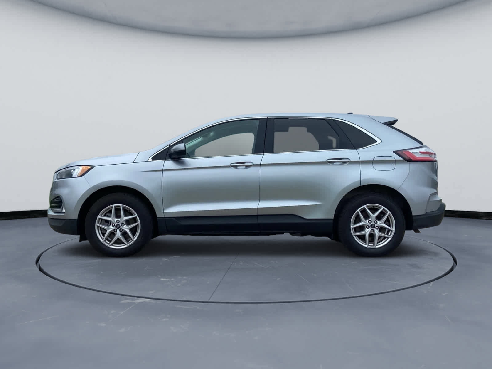 Used 2023 Ford Edge SEL w/ Convenience Package AWD/4WD image 7