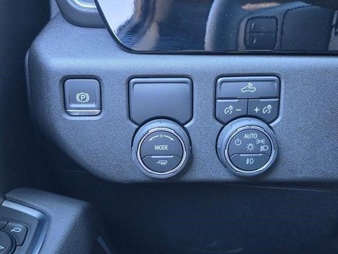 Certified 2026 Chevrolet Silverado 1500 RST w/ Dark Appearance Package image 25