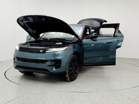 New 2026 Land Rover Range Rover Sport SE image 9