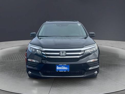 Used 2018 Honda Pilot Touring image 8