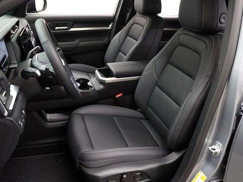 New 2026 GMC Terrain Elevation w/ Elevation Premium Package image 9