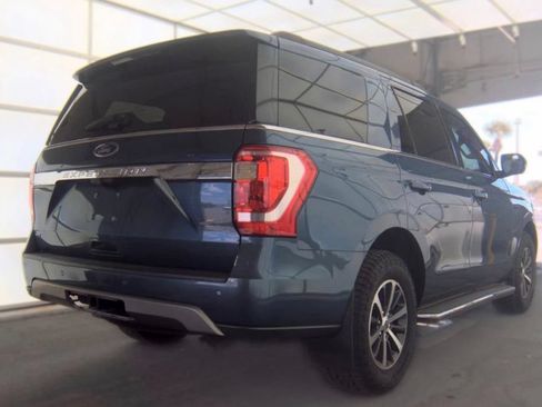 Used 2020 Ford Expedition XLT w/ Equipment Group 202A RWD image 4