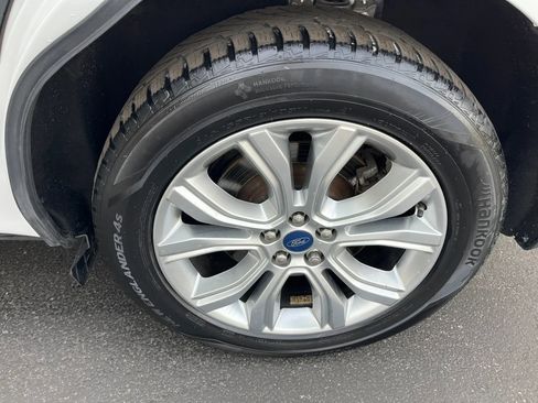 Used 2021 Ford Edge Titanium w/ Equipment Group 301A image 13