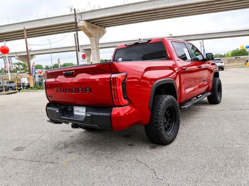 Used 2024 Toyota Tundra Limited AWD/4WD image 8
