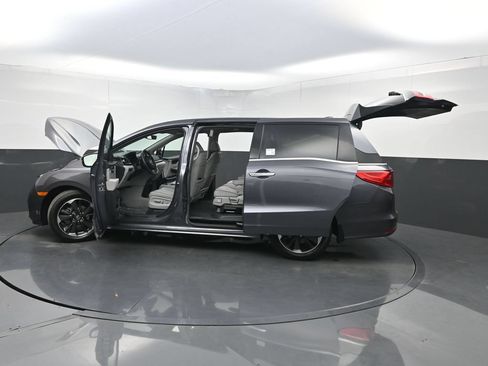 Used 2022 Honda Odyssey Elite image 42