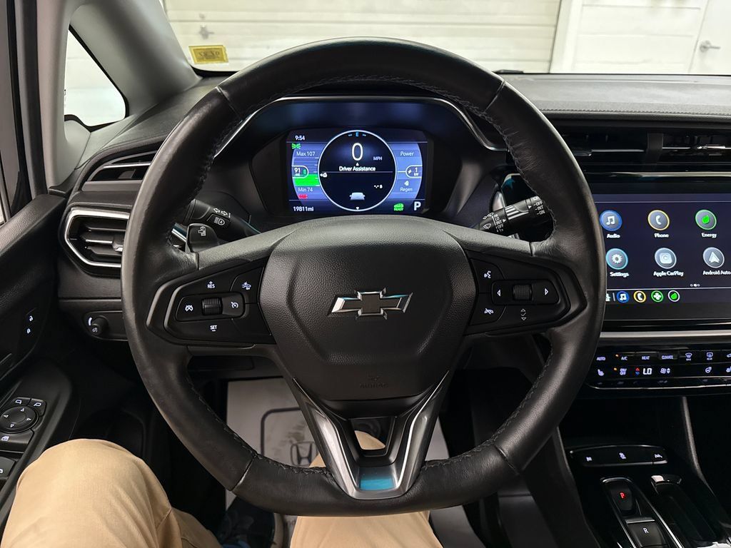 Certified 2023 Chevrolet Bolt LT FWD image 16