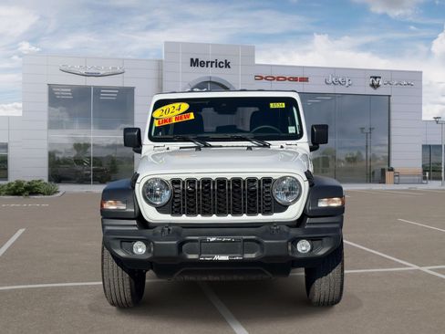 Used 2024 Jeep Wrangler Unlimited Sport AWD/4WD image 2