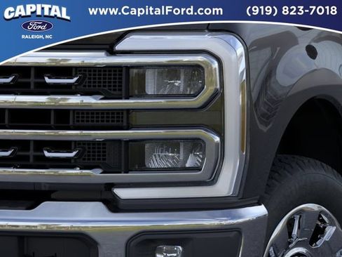 New 2026 Ford F250 Lariat w/ Chrome Package AWD/4WD image 18