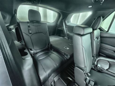 Certified 2025 Honda Pilot Black Edition image 31