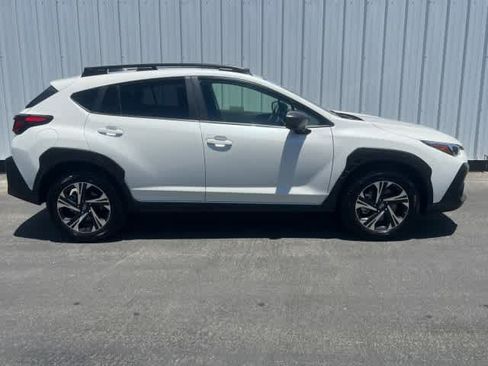 Used 2025 Subaru Crosstrek 2.5i Premium AWD/4WD image 7