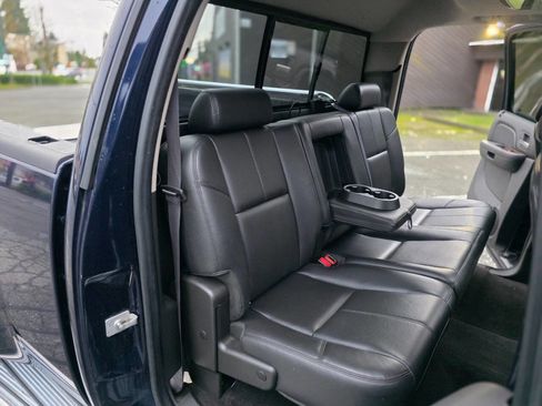 Used 2011 Chevrolet Silverado 3500 LTZ image 54