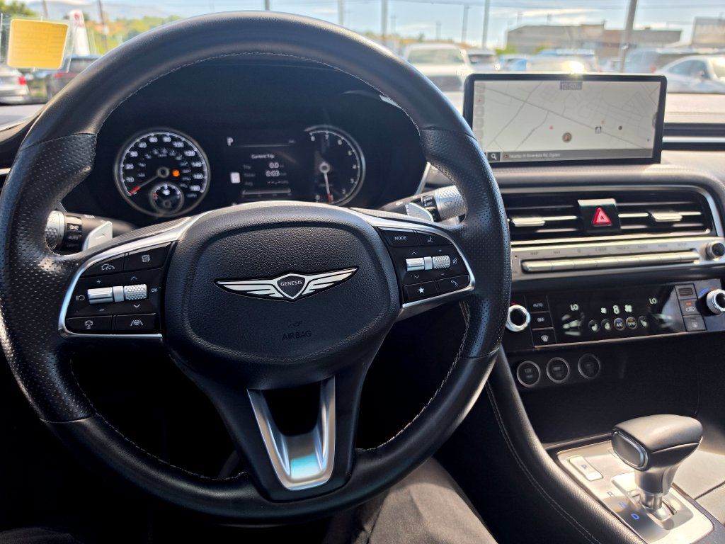 Used 2025 Genesis G70 2.5T AWD/4WD image 15