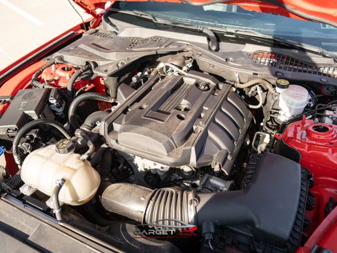 Used 2020 Ford Mustang Premium image 40