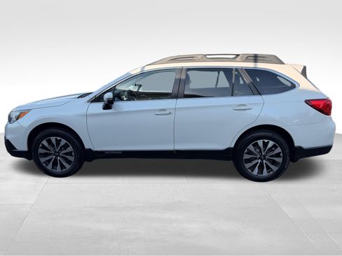 Used 2016 Subaru Outback 2.5i Limited AWD/4WD image 10