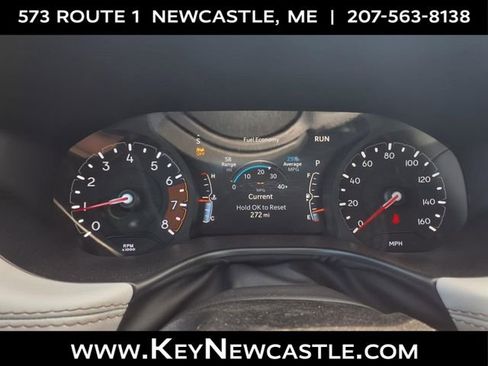 New 2025 Jeep Compass Limited w/ Sun & Sound Group AWD/4WD image 16