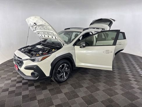 Used 2024 Subaru Crosstrek 2.0i Premium AWD/4WD image 10