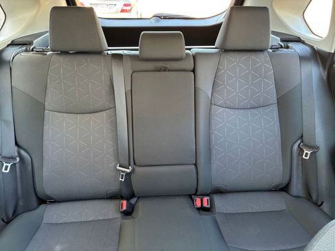 Used 2025 Toyota RAV4 XLE w/ Convenience Package image 40