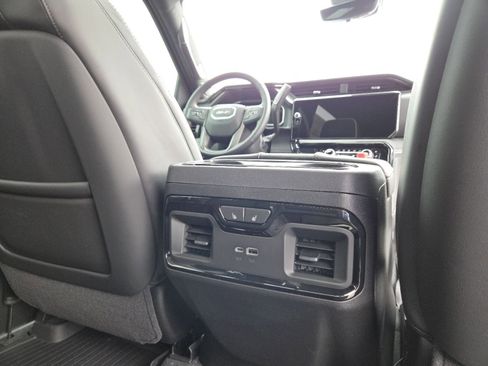 New 2026 GMC Sierra 2500 AT4X w/ AT4X AEV Edition image 32