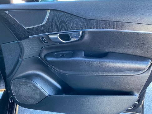 Used 2020 Volvo XC90 T6 Momentum image 50