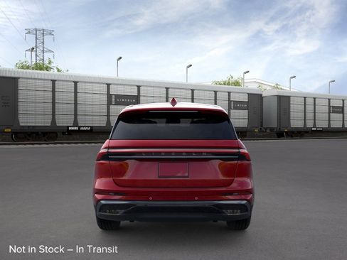 New 2026 Lincoln Nautilus Premier AWD/4WD image 5