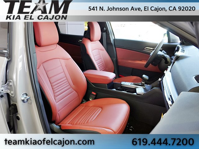 New 2026 Kia Sportage SX FWD image 16