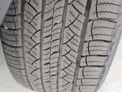 Used 2018 Toyota Highlander XLE image 35