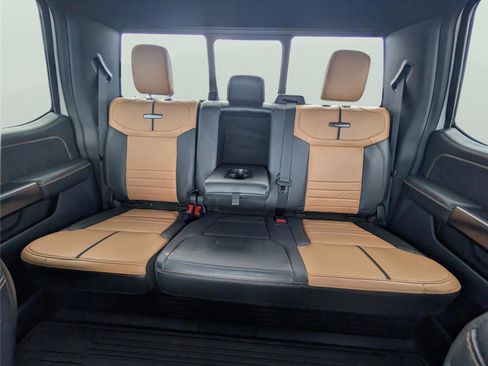 Used 2024 Ford F250 Platinum w/ FX4 Off-Road Package AWD/4WD image 13