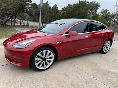 Used 2020 Tesla Model 3 Standard Range Plus image 5