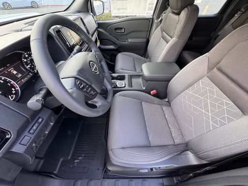 New 2026 Nissan Frontier SV image 9