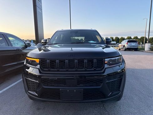 Used 2026 Jeep Grand Cherokee L 4WD image 6