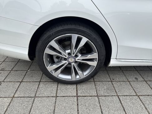 Used 2017 Mercedes-Benz C 300 4MATIC Sedan image 11