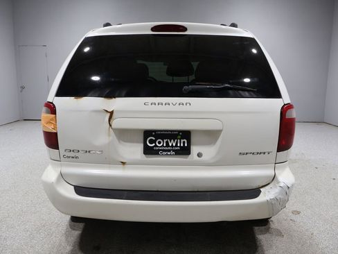 Used 2002 Dodge Caravan Sport image 3