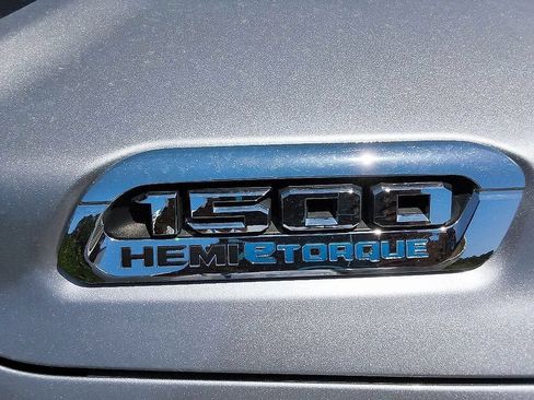 Used 2023 RAM 1500 Laramie AWD/4WD image 12