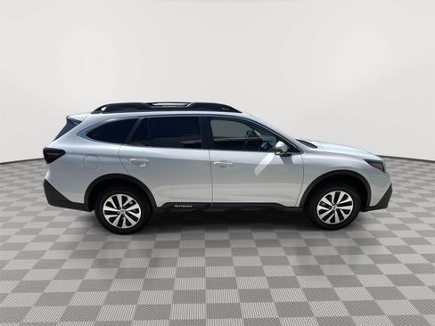 Used 2022 Subaru Outback Premium AWD/4WD image 13