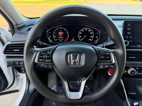 Used 2018 Honda Accord LX image 16