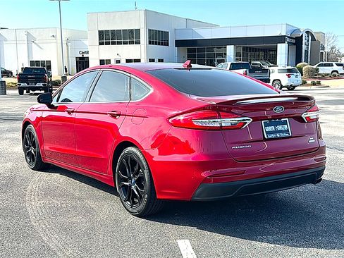 Used 2019 Ford Fusion SE w/ Equipment Group 151A image 6