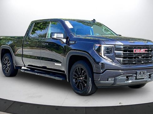 Used 2023 GMC Sierra 1500 Elevation w/ Elevation Premium Package AWD/4WD image 2