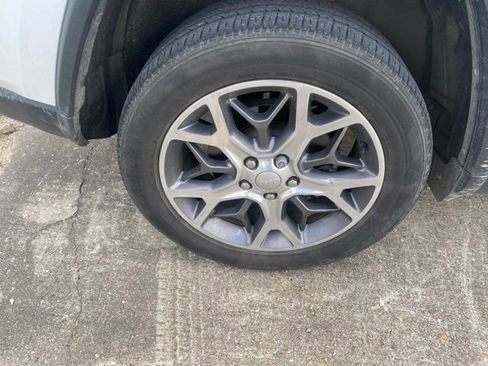 Used 2022 Jeep Grand Cherokee Limited w/ Tech Group image 7