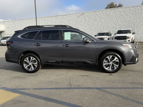 Used 2020 Subaru Outback Limited image 8