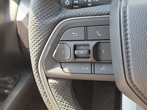 New 2026 Toyota Tacoma TRD Off-Road w/ TRD Off Road Upgrade Package AWD/4WD image 9