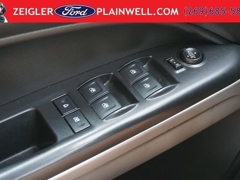 Used 2018 Chevrolet Colorado LT AWD/4WD image 27