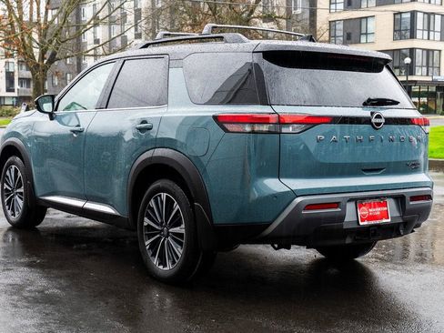 New 2026 Nissan Pathfinder Platinum w/ Cargo Package AWD/4WD image 4