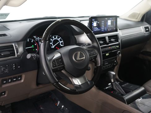 Used 2023 Lexus GX 460 Premium w/ Premium Package image 22